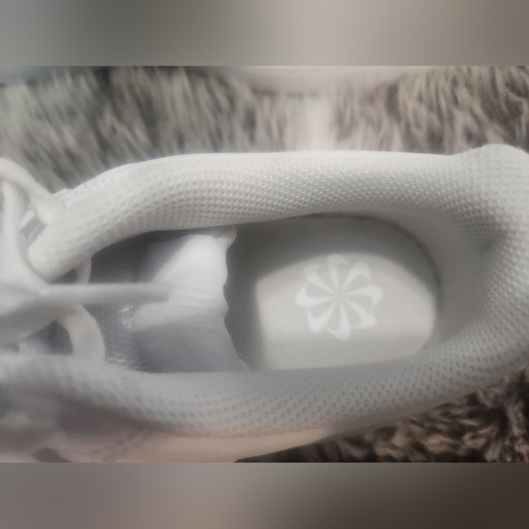 Nike sneakers - Picture 4 of 7